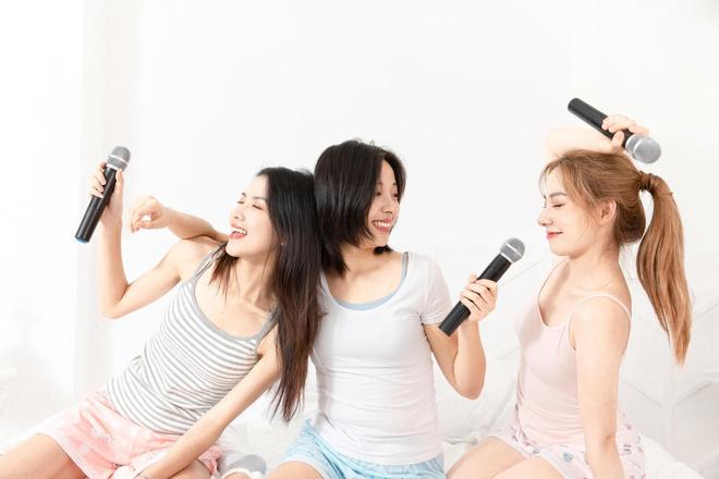 解锁杜比全景声与K歌自由！家庭影院升级指南：一台功放(图2)
